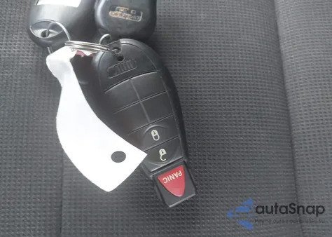 2013 Jeep Grand Cherokee Laredo из США, поврежденный, VIN 1C4RJFAGXDC583622